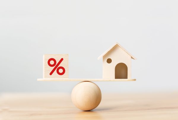 Exploring the Relationship Between Mortgages and Inflation