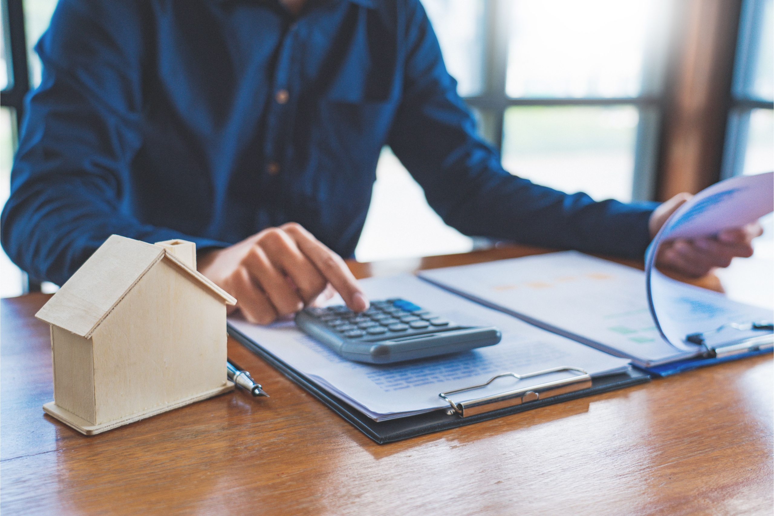 Making Your Mortgage Work for You: The Readvanceable Mortgage Strategy